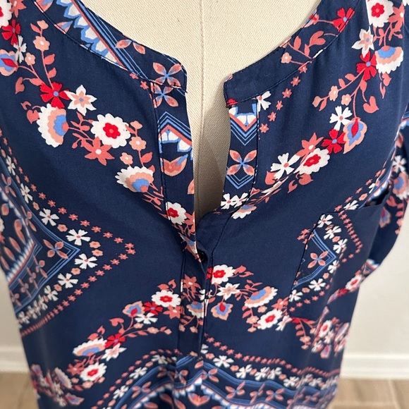 Plus Size Liz Claiborne comfort top - Picture 2 of 7